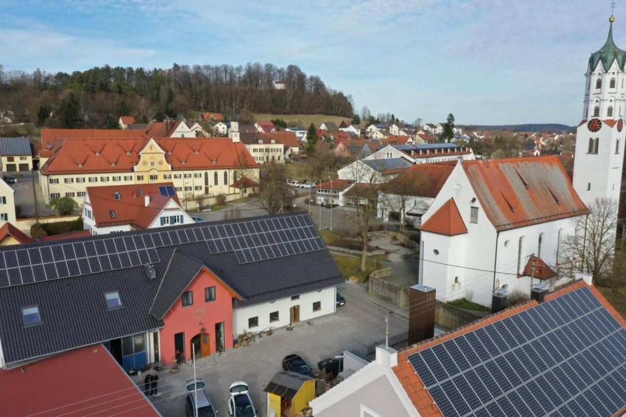 Готель Finkls Heimat Dinkelscherben Екстер'єр фото